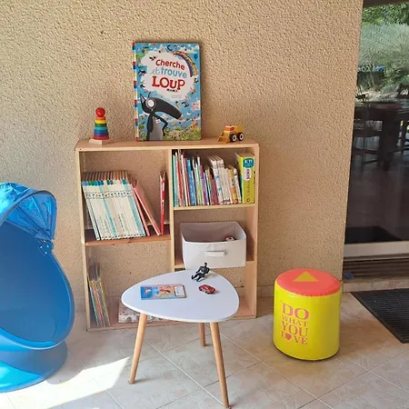 Prázdninový dům Les De Lescurou *