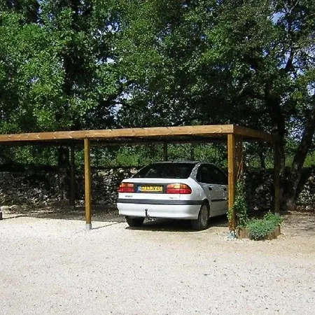 Holiday home Les De Lescurou